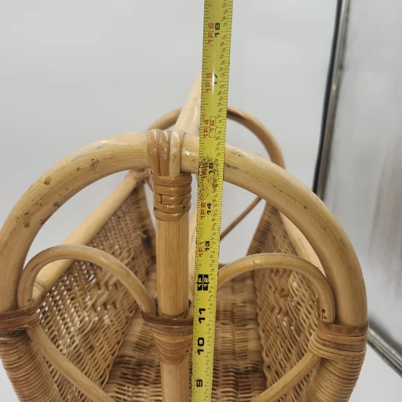 Vintage wicker Bamboo Rattan Magazine Rack basket Heart Shape